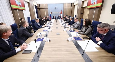 Директор INTEC презентовал проект «Войти в АйТи может каждый» Губернатору Челябинской области